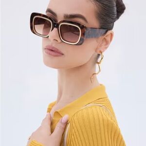 Cult Gaia | Meira Tortoiseshell Square Sunglasses Brown/Gld Gradient Lenses 48mm